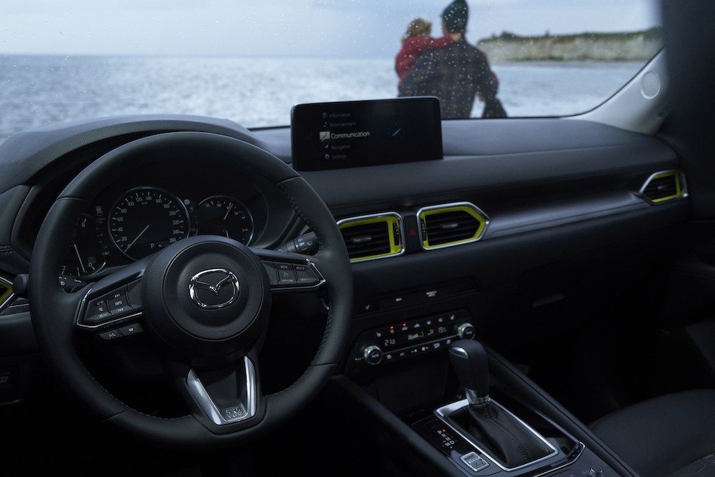 Vừa bị rò rỉ hình ảnh, Mazda đã nhanh chân tung CX-5 2022 bản facelift đầy “sang chảnh“ ảnh 10