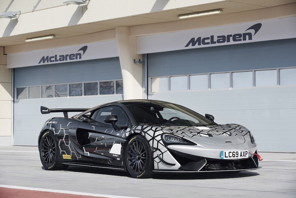 McLaren hô biến xe đua GT4 thành “tuyệt phẩm đường phố” 620R như thế nào? ảnh 5