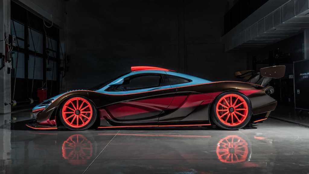 Đại gia bí ẩn “cày nát” McLaren F1 GTR triệu đô trong trường đua, xài chán rồi độ thành siêu xe hàng thửa ảnh 3