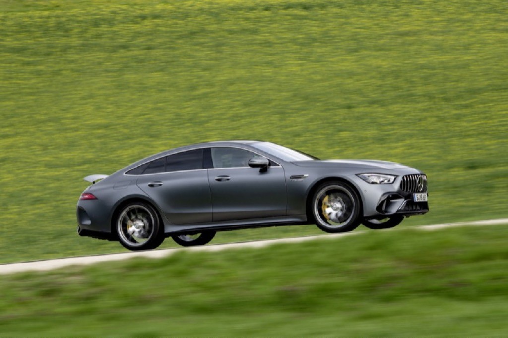 Nhờ có Mercedes-AMG GT 63 S E Performance, các bản chạy xăng thuần được 