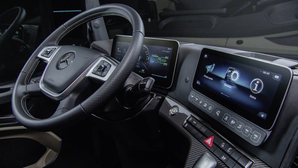 Mercedes-Benz trình làng xe tải cực kỳ hiện đại, có khả năng tự lái ảnh 7