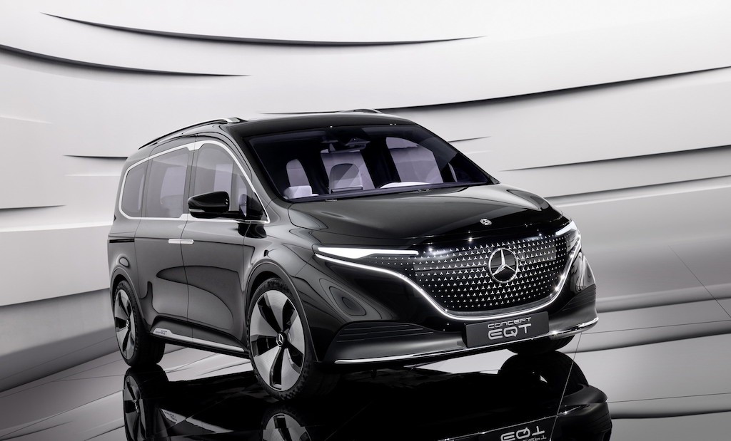 Mercedes hé lộ “lấn sân” vào mảng minivan của Kia Carnival với xe ý tưởng EQT, sẽ là T-Class trong tương lai? ảnh 2