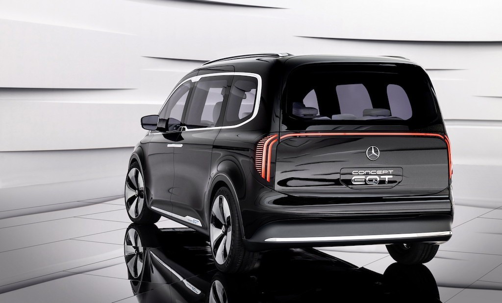 Mercedes hé lộ “lấn sân” vào mảng minivan của Kia Carnival với xe ý tưởng EQT, sẽ là T-Class trong tương lai? ảnh 4