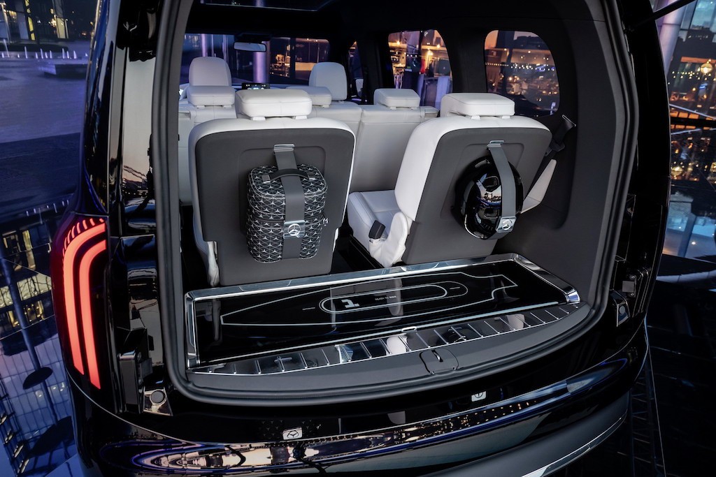 Mercedes hé lộ “lấn sân” vào mảng minivan của Kia Carnival với xe ý tưởng EQT, sẽ là T-Class trong tương lai? ảnh 9