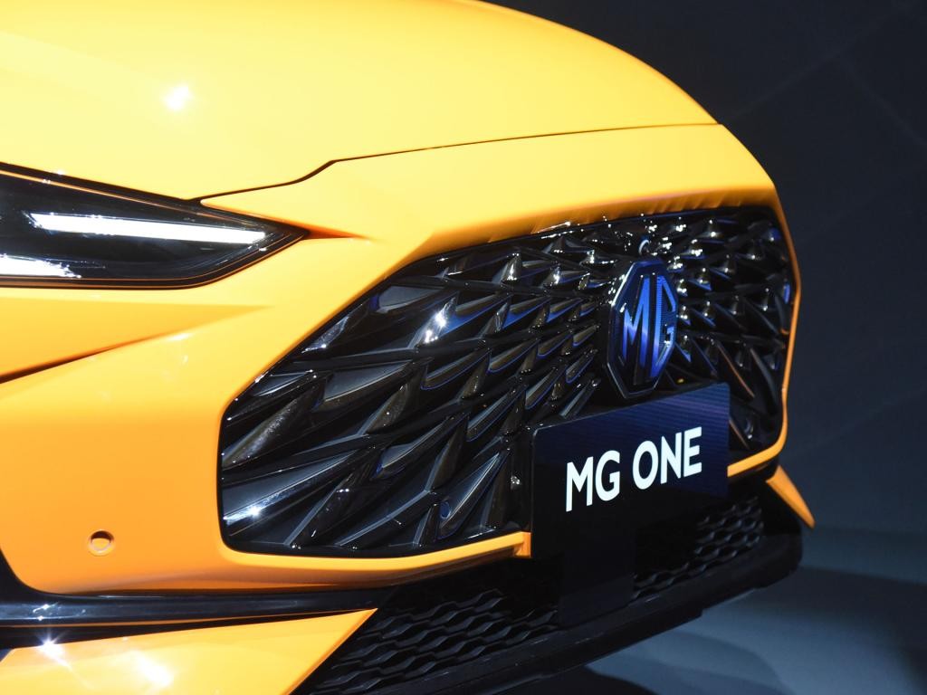 MG One ra mắt: Tranh giành ngôi “hoa hậu SUV hạng C” với Mazda CX-5, liệu sẽ thay HS tại Việt Nam? ảnh 5