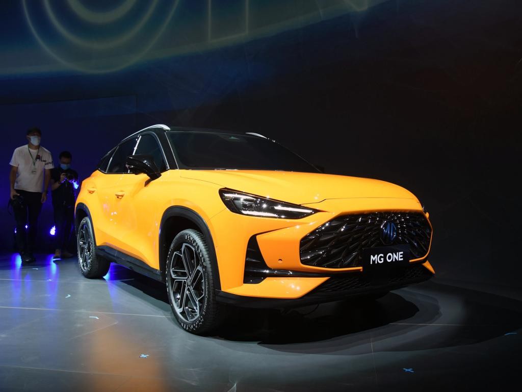 MG One ra mắt: Tranh giành ngôi “hoa hậu SUV hạng C” với Mazda CX-5, liệu sẽ thay HS tại Việt Nam? ảnh 1