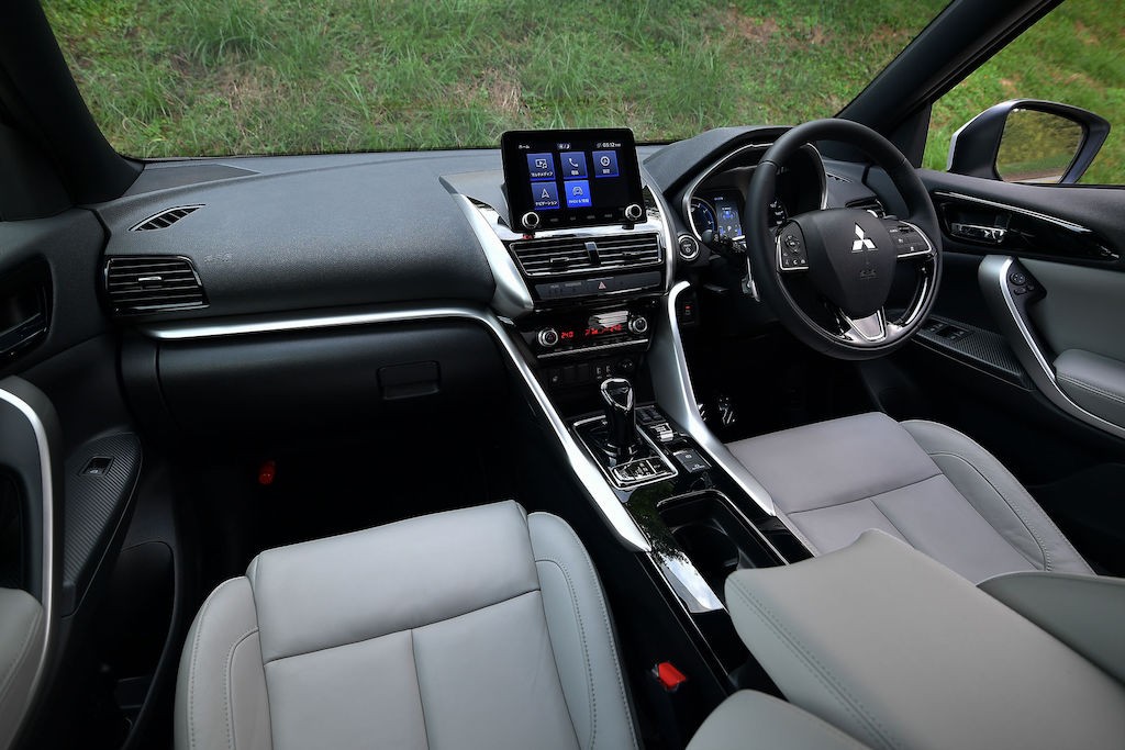 SUV Mitsubishi nâng cấp lấy cảm hứng từ Xpander ra mắt, cạnh tranh Honda HR-V ảnh 4