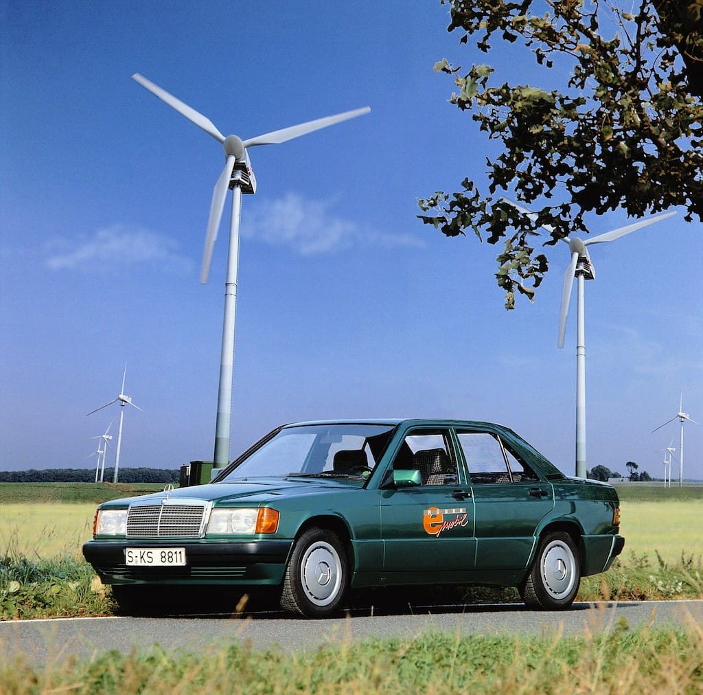 Đây là cách Mercedes C-Class đã từng đi tiên phong với hệ động lực điện từ 30 năm trước! ảnh 7