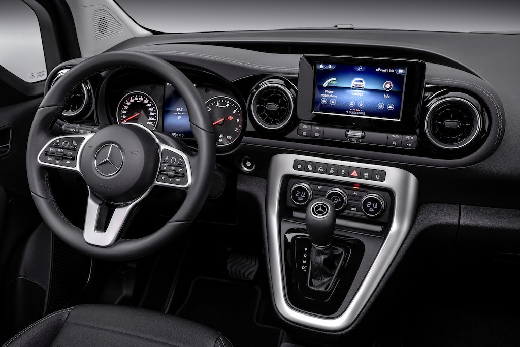 Mercedes T-Class ra mắt: Nhìn hơi giống xe “dịch vụ”, nhưng lại cực hợp với gia đình! ảnh 5