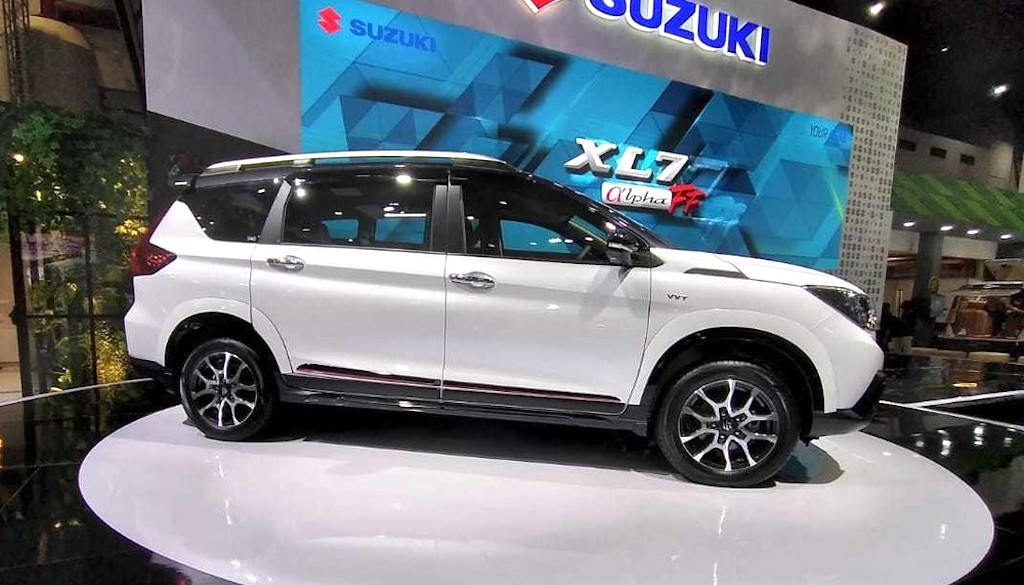 Thấy Toyota “bành trướng” với Veloz, Suzuki XL7 phản kháng một cách yếu ớt với bản cao cấp Alpha FF ảnh 2