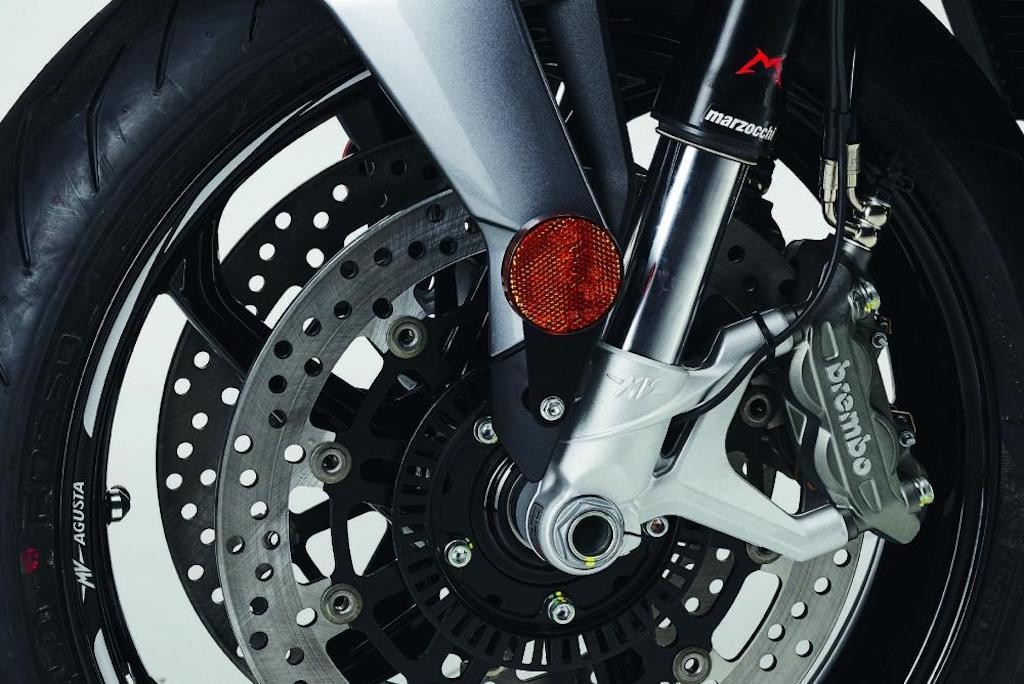 Bạn có thể nhận ra những thay đổi mà MV Agusta đã làm với siêu naked bike hạng trung Brutale 800 2021? ảnh 4