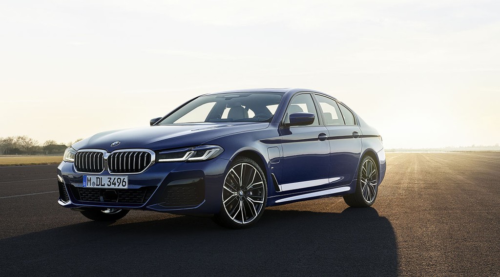 Chính thức ra mắt BMW 5 Series 2021 “facelift”, phổ cập công nghệ 48V Mild-Hybrid ảnh 1