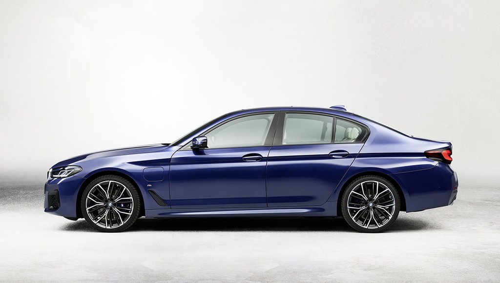 Chính thức ra mắt BMW 5 Series 2021 “facelift”, phổ cập công nghệ 48V Mild-Hybrid ảnh 6