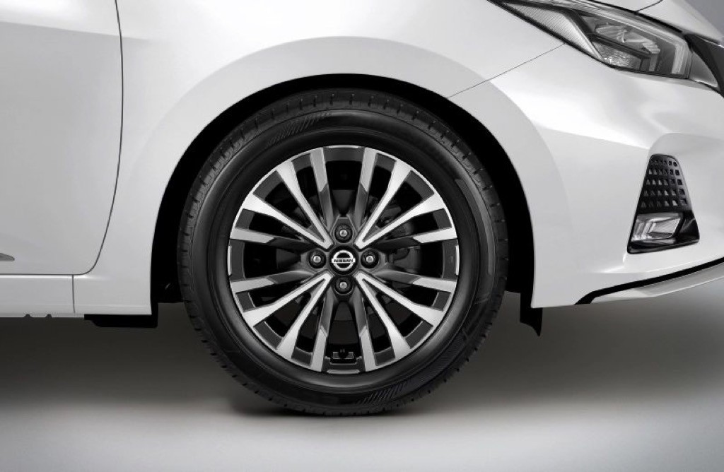 Nissan Almera có bản đặc biệt Sportech X siêu hiếm, cạnh tranh Toyota Vios thế hệ mới bằng gói trang bị chính hãng ảnh 3