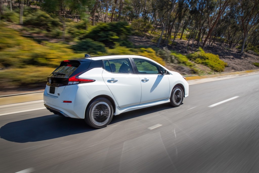 Nissan Leaf 2023 cập nhật thiết kế ngoại ngoại thất, số lượng tùy chọn chỉ còn hai phiên bản ảnh 2