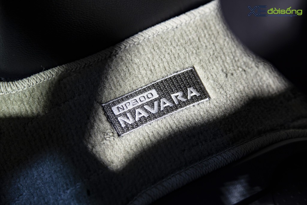 Cận cảnh từng ngóc ngách bán tải đặc biệt Nissan Navara Black Edition A-IVI vừa ra mắt Việt Nam ảnh 16