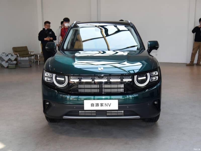 Xe điện Trung Quốc Niutron NV Electric ra mắt, nhìn tưởng Kia Carnival gắn đầu Ford Bronco ảnh 1