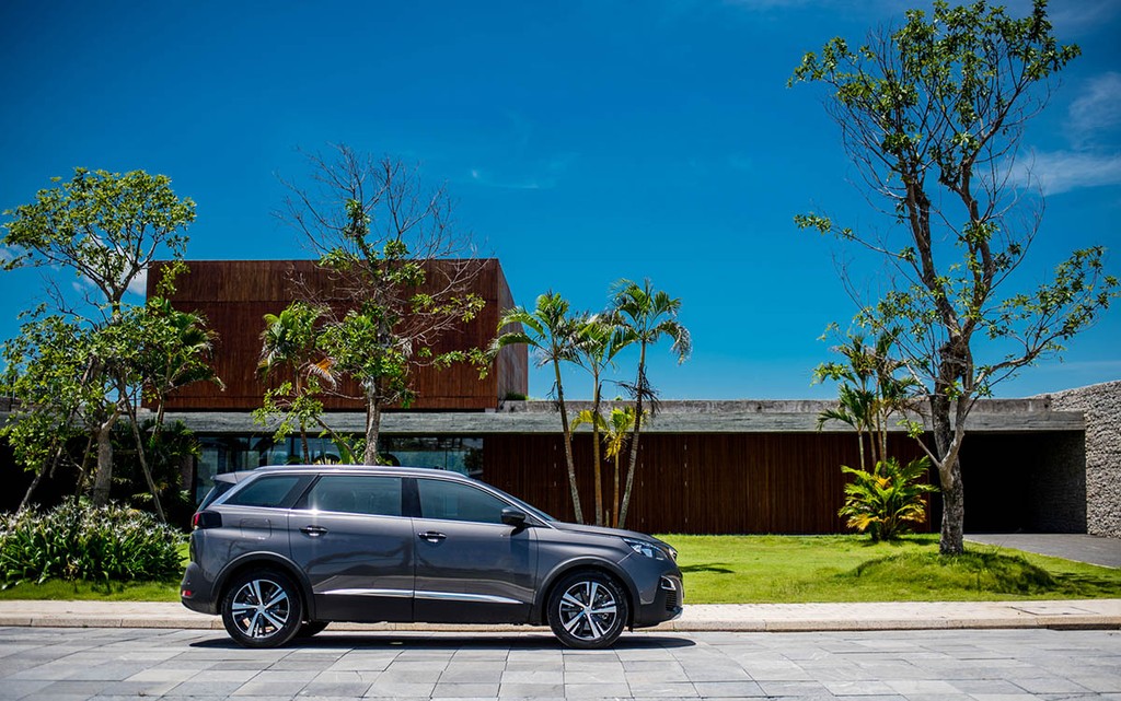Peugeot ưu đãi giá đến 50 triệu và nhiều quyền lợi hấp dẫn cho khách Việt ảnh 10