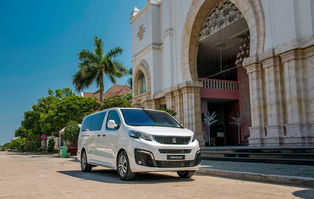 Peugeot ưu đãi giá đến 50 triệu và nhiều quyền lợi hấp dẫn cho khách Việt ảnh 11
