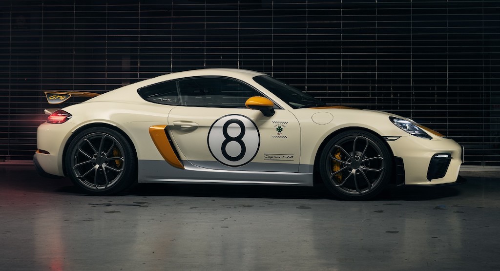 Vẫn đắm chìm trong sự hoài cổ, Porsche lại tung xe thể thao Cayman GT4 gợi nhớ về thập niên 60 ảnh 2