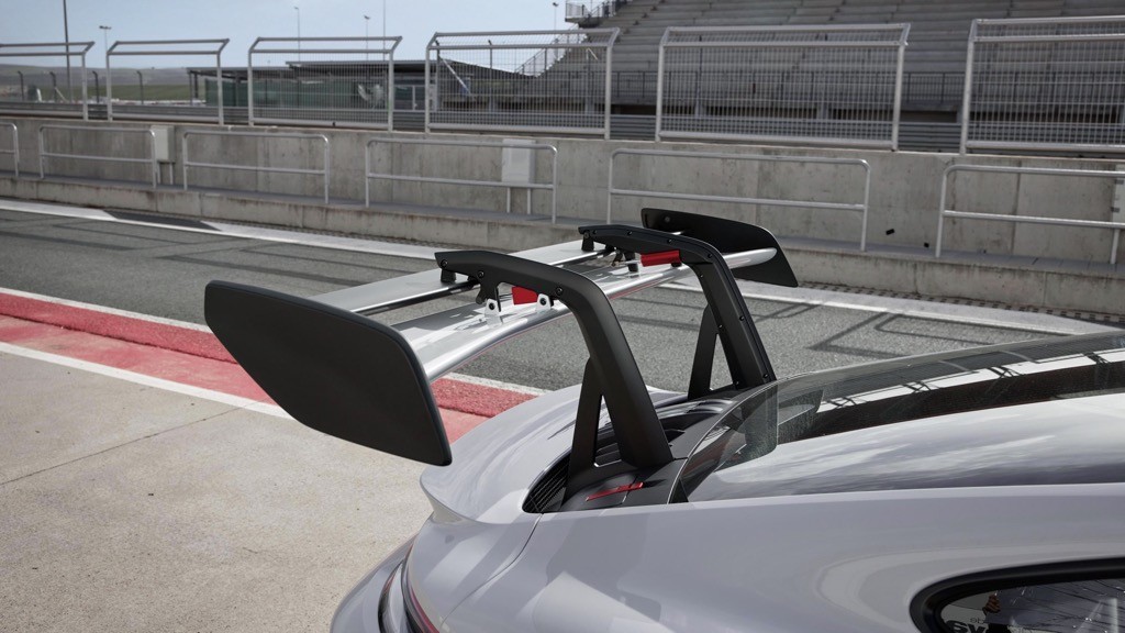 Muốn mua siêu xe để khoe sức mạnh hay tốc độ tối đa, đừng chọn Porsche 911 GT3 RS thế hệ mới! ảnh 11