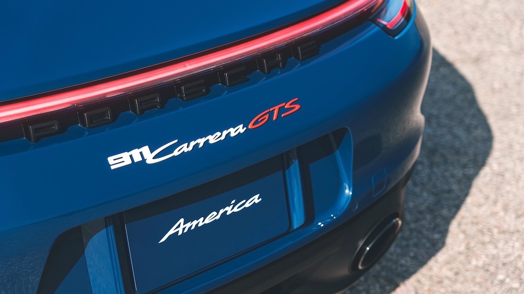 Dân Mỹ thích Porsche, hãng làm hẳn 115 chiếc 911 Carrera GTS Cabriolet America bản đặc biệt để chiều khách ảnh 9