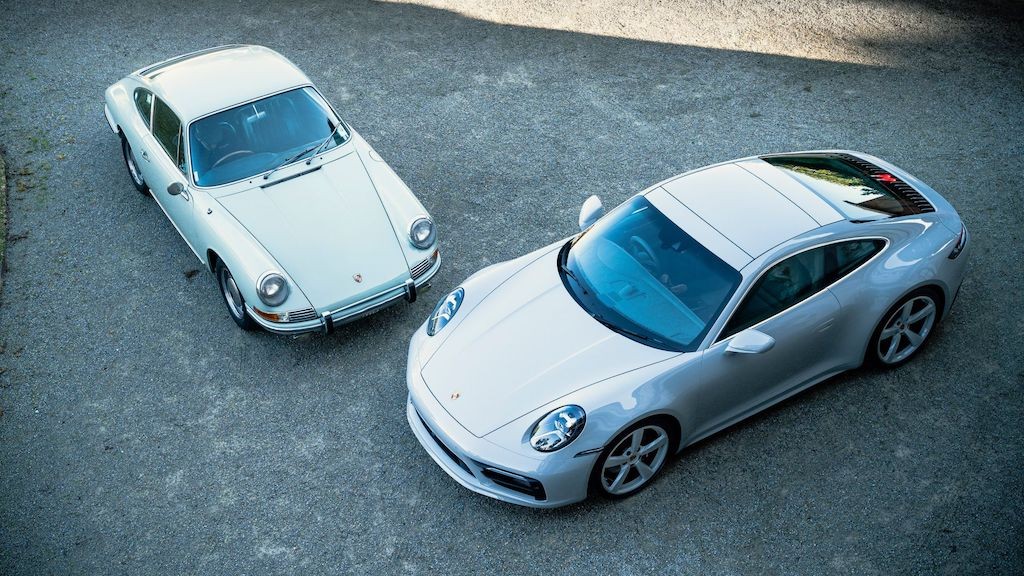 Porsche lại làm fan xe thể thao thuần chất “phát mê”, ra 911 bản đặc biệt cực tinh tế ảnh 1
