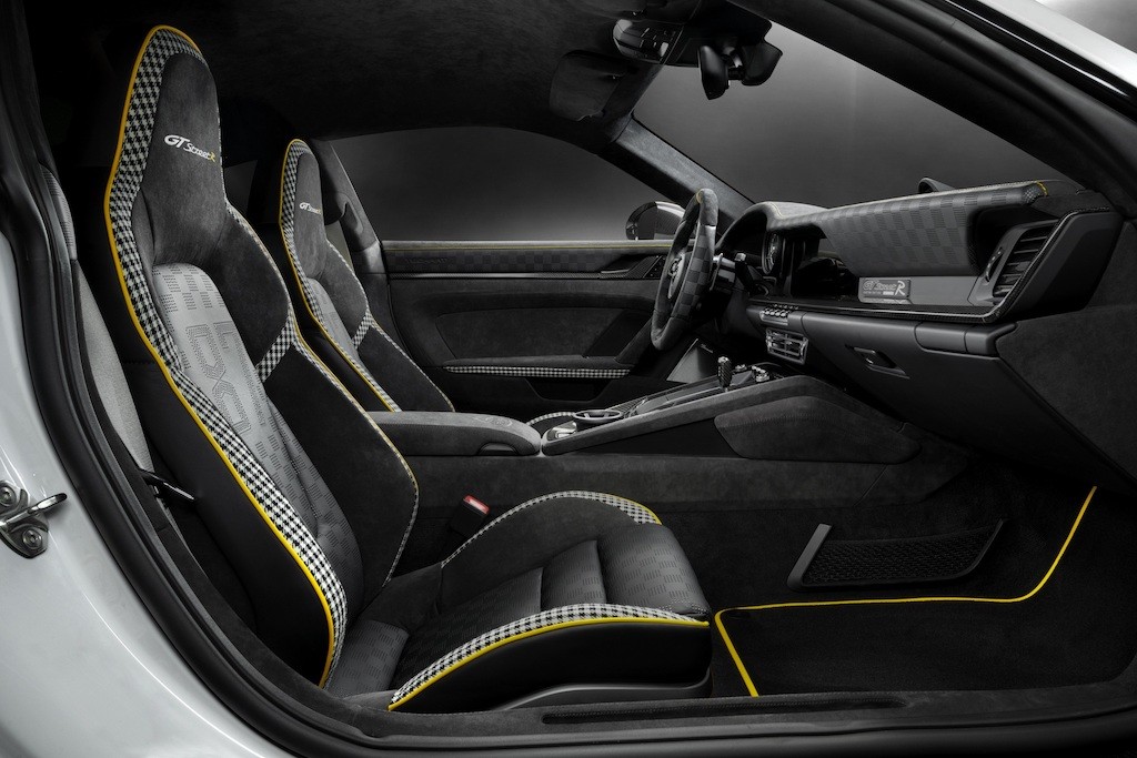Không đợi được Porsche ra 911 GT2 RS thế hệ mới? Đây là lựa chọn “tạm thời” dành cho các đại gia từ TechArt ảnh 5