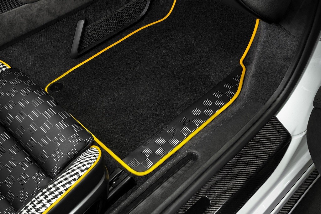 Không đợi được Porsche ra 911 GT2 RS thế hệ mới? Đây là lựa chọn “tạm thời” dành cho các đại gia từ TechArt ảnh 8