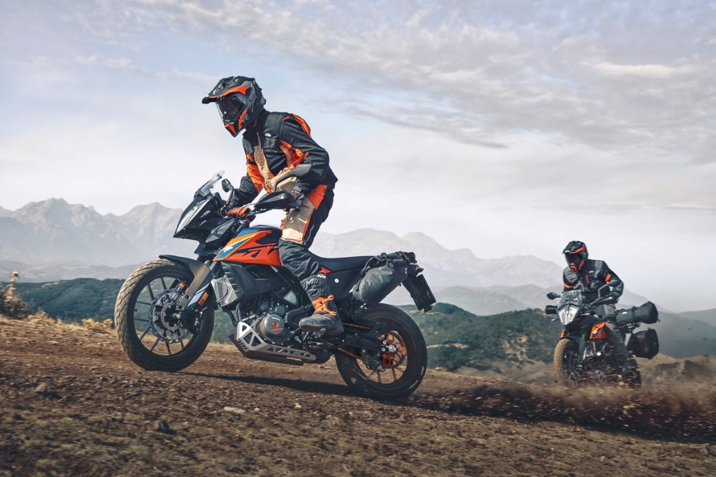 KTM tiếp tục nâng cấp trang bị cho “ông trùm” phân khúc adventure cỡ nhỏ 390 Adventure 2022 ảnh 8