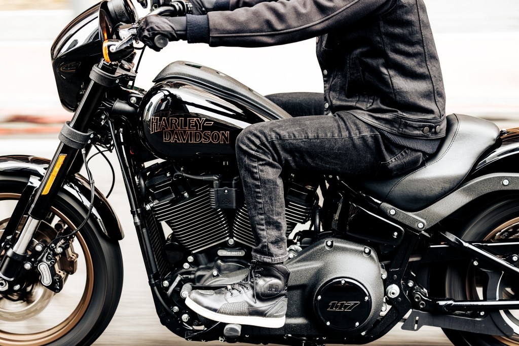 Không chỉ nâng cấp động cơ cho Low Rider S, Harley-Davidson còn cung cấp thêm bản touring ST ảnh 5