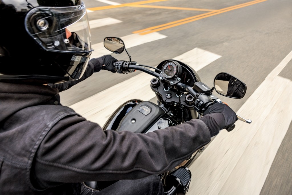 Không chỉ nâng cấp động cơ cho Low Rider S, Harley-Davidson còn cung cấp thêm bản touring ST ảnh 6