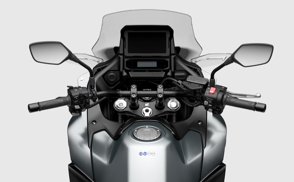 Ra mắt Honda NT1100 2022: Sự trở lại của một chiếc sport-tourer truyền thống trong quá khứ ảnh 5