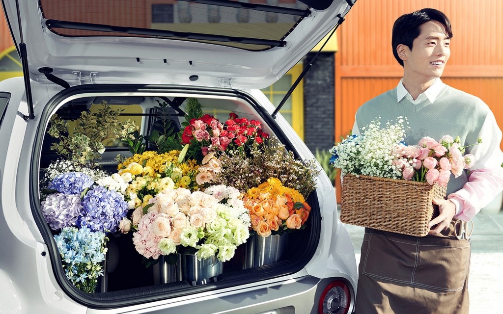 “Baby SUV” Hyundai Casper chưa hết “hot” đã có thêm phiên bản Van chở hàng sành điệu  ảnh 9