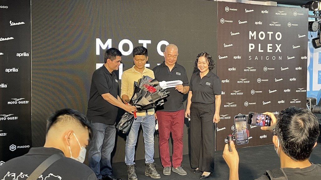 Piaggio khai trương cửa hàng Motoplex đầu tiên Việt Nam, quy tụ 4 hãng xe Aprilia, Moto Guzzi, Vespa, Piaggio ảnh 3