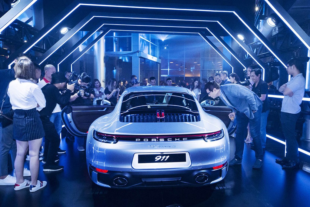 Porsche 911 thế hệ mới (992) chính thức ra mắt Việt Nam, diện kiến đầy ấn tượng ảnh 10
