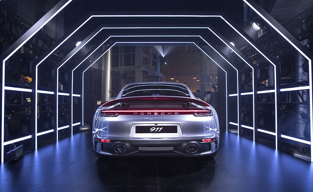 Porsche 911 thế hệ mới (992) chính thức ra mắt Việt Nam, diện kiến đầy ấn tượng ảnh 12