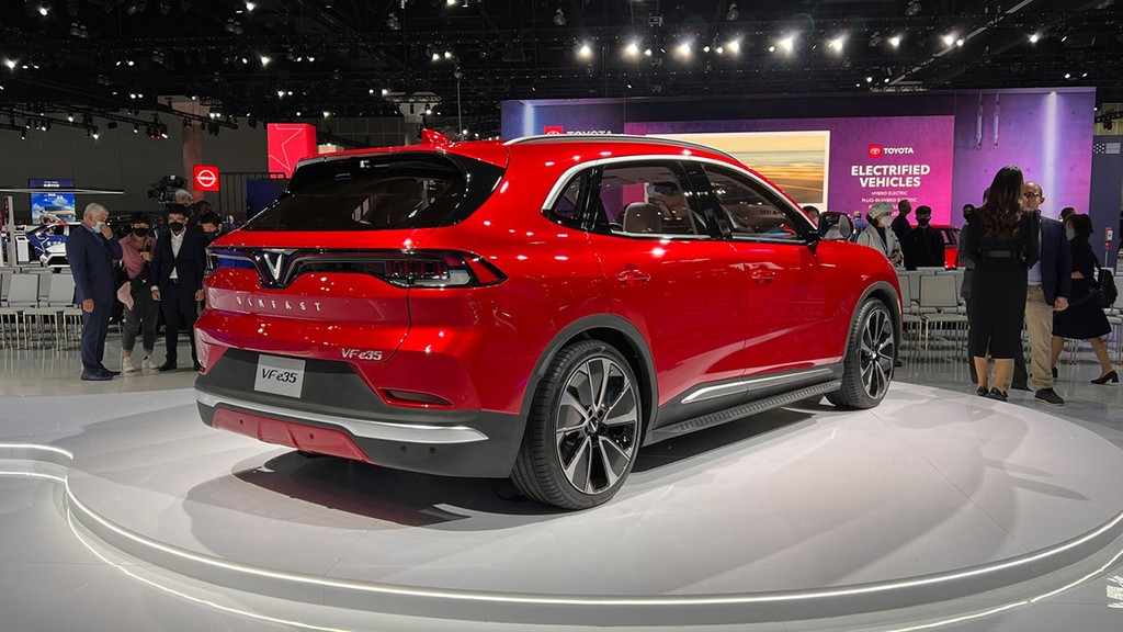 VinFast chính thức ra mắt thương hiệu xe điện tại Los Angeles Auto Show 2021 ảnh 8