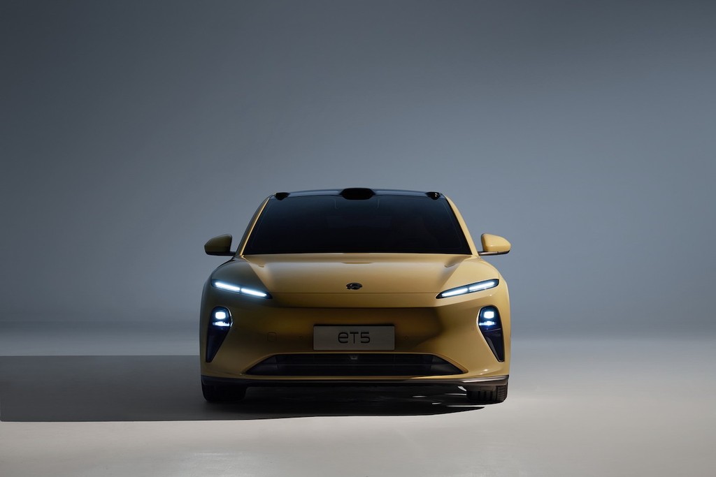 Ra mắt xe điện NIO ET5 với tầm hoạt động hơn 1.000km, bỏ xa đối thủ Tesla Model 3 ảnh 9
