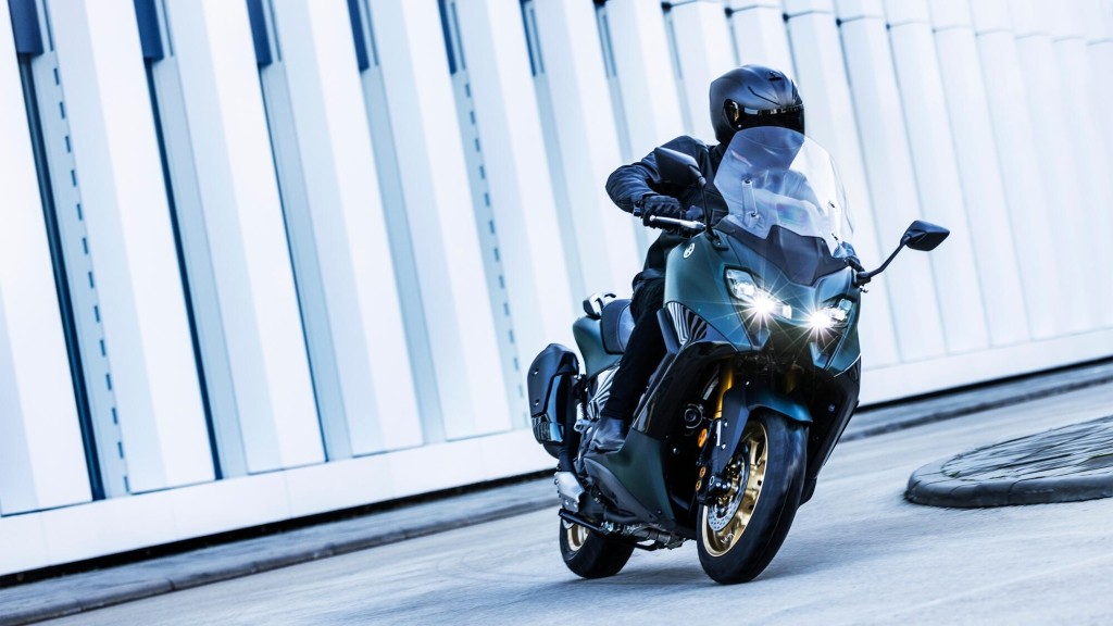 Ra mắt Yamaha TMAX 2022 – “Ông vua xe tay ga” của Yamaha có màn lột xác toàn diện ảnh 13