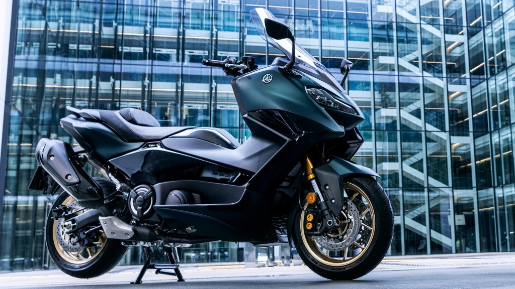 Ra mắt Yamaha TMAX 2022 – “Ông vua xe tay ga” của Yamaha có màn lột xác toàn diện ảnh 1