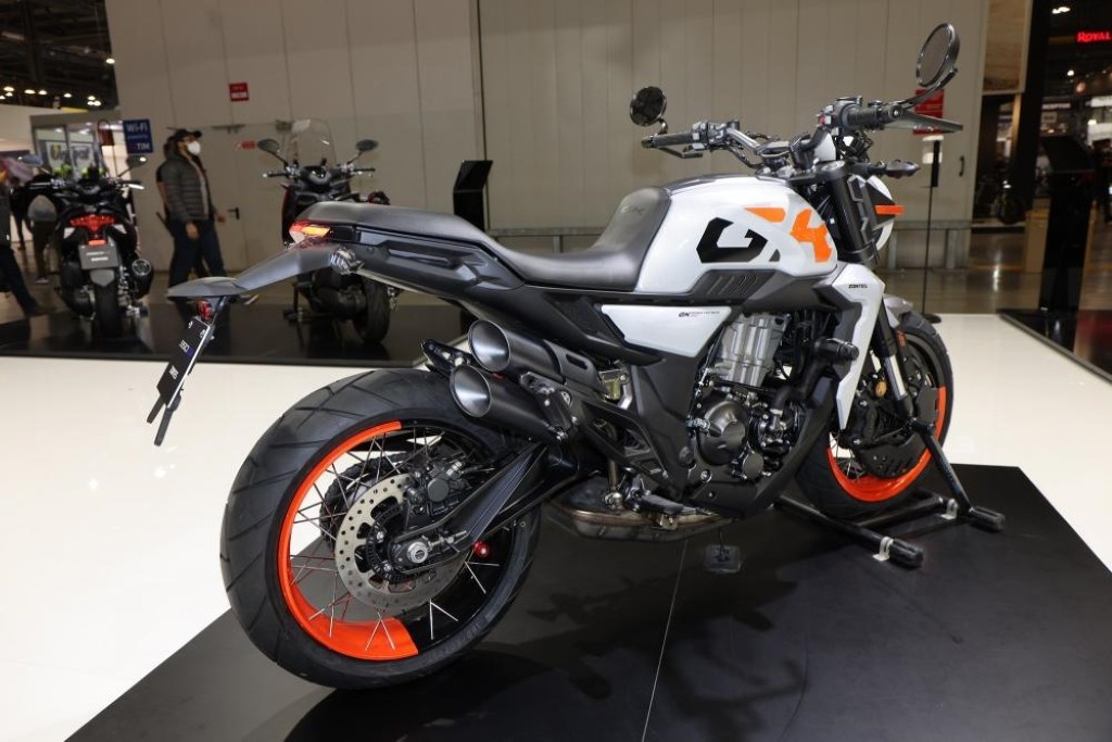 Zontes ZT350-GK – Đối thủ cạnh tranh trực tiếp của Honda CB300R chính thức lộ diện tại EICMA 2021 ảnh 3
