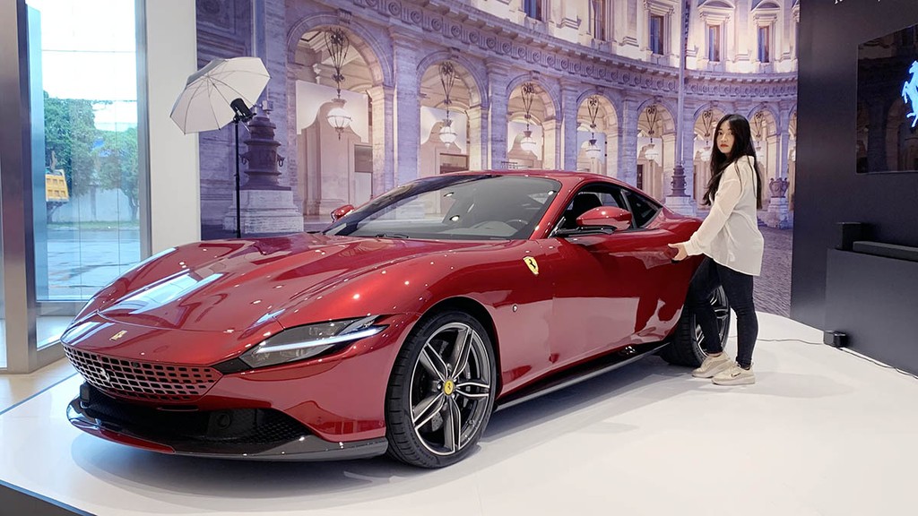 Video tìm hiểu Ferrari ROMA: Siêu xe mang hương vị 