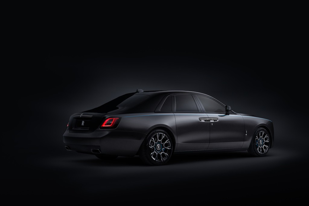 Rolls-Royce Ghost Black Badge thế hệ mới xuất hiện, thổi thêm chất thể thao vào xe siêu sang ảnh 3