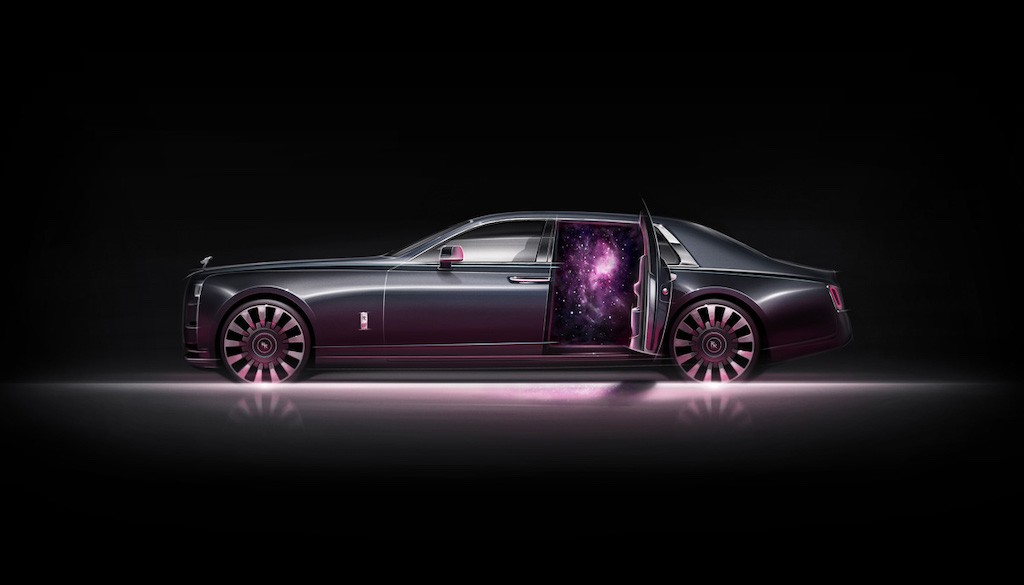 Không chỉ dừng lại ở trần xe “ngàn sao”, Rolls-Royce còn vươn ra Vũ trụ để lấy cảm hứng cho Phantom “hàng thửa” mới ảnh 10