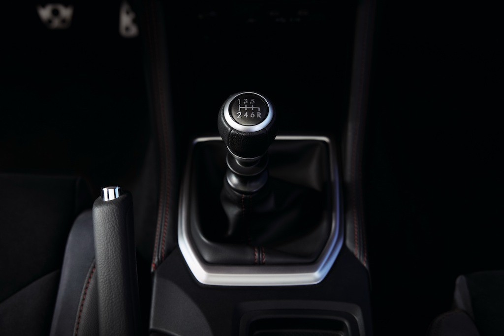 Thoát khỏi bóng của Impreza, Subaru WRX 2022 thế hệ mới gần như “dậm chân tại chỗ” về sức mạnh nhưng... ảnh 8