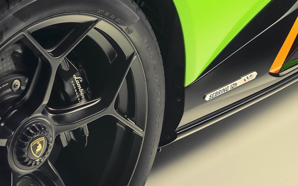 Ra mắt siêu xe Lamborghini Huracan EVO GT Celebration bản giới hạn ảnh 12