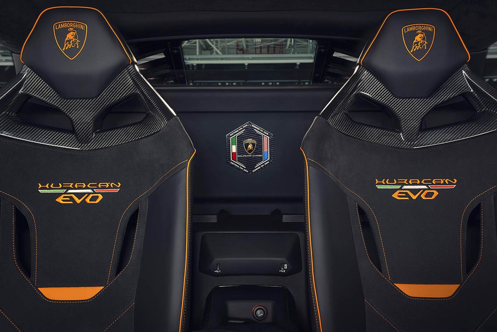 Ra mắt siêu xe Lamborghini Huracan EVO GT Celebration bản giới hạn ảnh 14