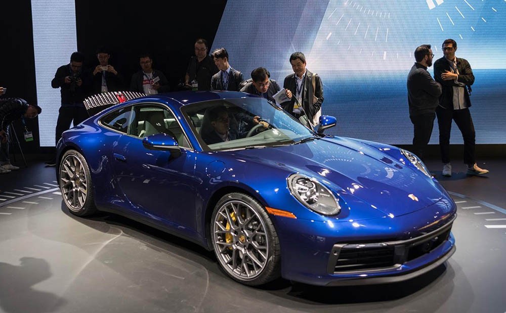Vẻ đẹp thực tế Porsche 911 992 thế hệ mới vừa ra mắt toàn cầu ảnh 7