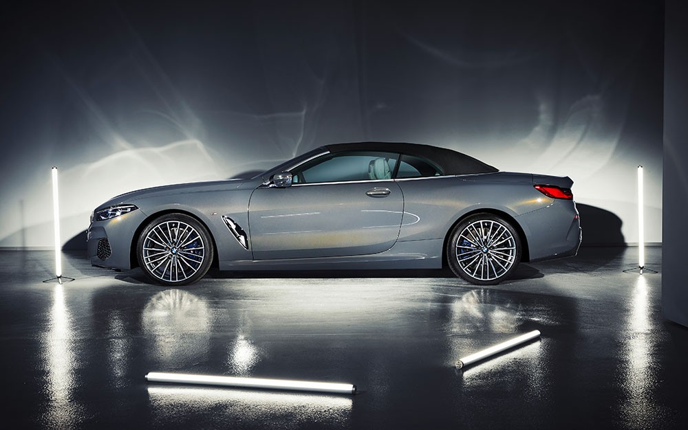 Vẻ đẹp BMW 8 Series Convertible 2019 mới qua ánh đèn studio ảnh 11